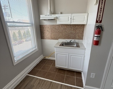 1071 Iranistan Avenue - Photo Thumbnail 6
