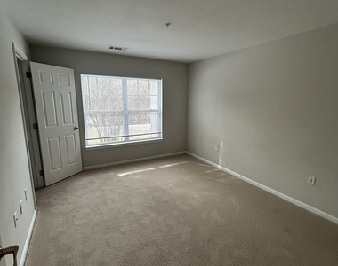 138 Hollow Tree Ridge Road - Photo Thumbnail 6