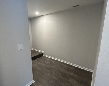 138 Hollow Tree Ridge Road - Photo Thumbnail 10
