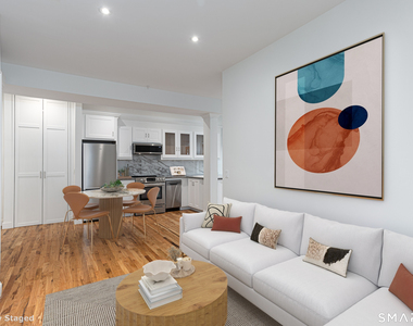 2 Hollyhock Road - Photo Thumbnail 8