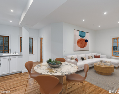 2 Hollyhock Road - Photo Thumbnail 4