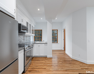 2 Hollyhock Road - Photo Thumbnail 7