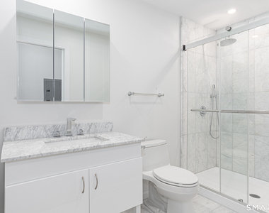 2 Hollyhock Road - Photo Thumbnail 10