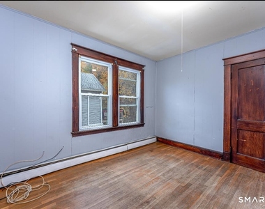 146 Charles Street - Photo Thumbnail 4
