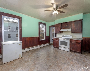 146 Charles Street - Photo Thumbnail 9