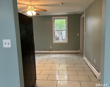 126 Ashland Street - Photo Thumbnail 8
