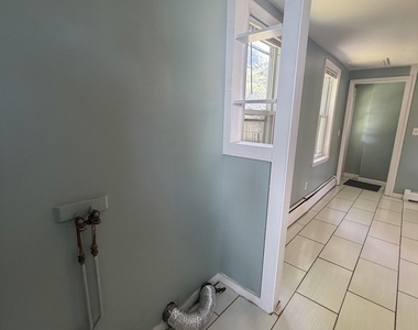 126 Ashland Street - Photo Thumbnail 13