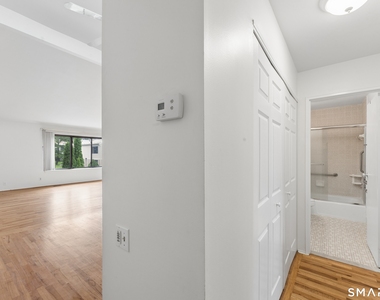 82 Olcott Way - Photo Thumbnail 11
