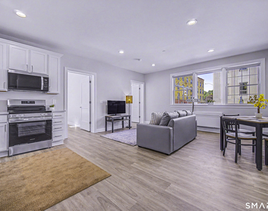 804 Main Street - Photo Thumbnail 10