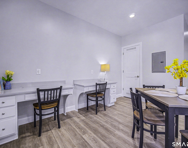 804 Main Street - Photo Thumbnail 17