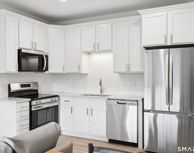 804 Main Street - Photo Thumbnail 1