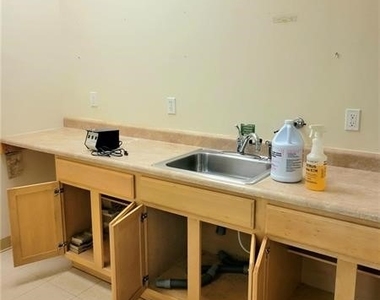 1303 Pittsburgh Street - Photo Thumbnail 10