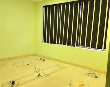 1303 Pittsburgh Street - Photo Thumbnail 5