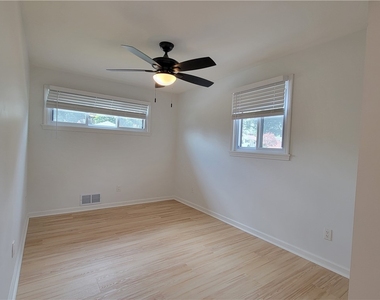 113 Meadowbrook Dr - Photo Thumbnail 14