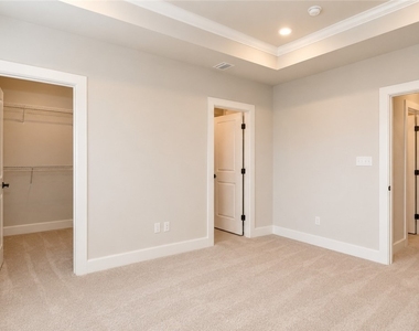 107 Breckenridge Ct - Photo Thumbnail 20