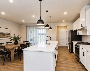 107 Breckenridge Ct - Photo Thumbnail 9