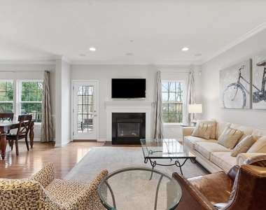 609 Fairgate - Photo Thumbnail 3