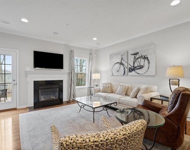 609 Fairgate - Photo Thumbnail 5