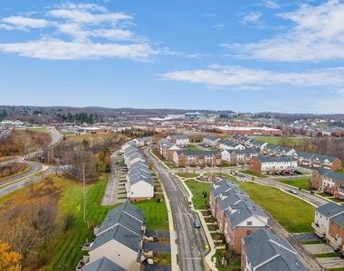 609 Fairgate - Photo Thumbnail 2