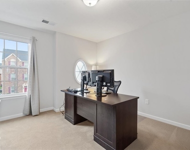 609 Fairgate - Photo Thumbnail 19