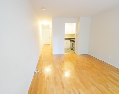 423 East 90th Street - Photo Thumbnail 5