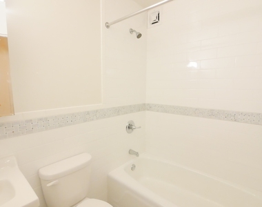 423 East 90th Street - Photo Thumbnail 10