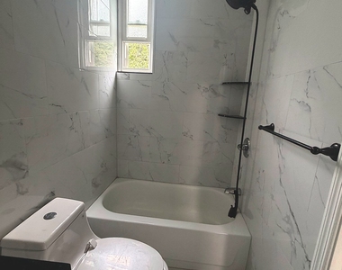 64-3 Forest Avenue - Photo Thumbnail 10