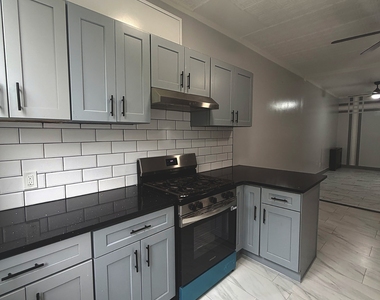 64-3 Forest Avenue - Photo Thumbnail 5