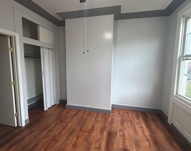 64-3 Forest Avenue - Photo Thumbnail 12
