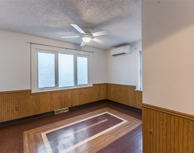 9578 Vestal Parkway West - Photo Thumbnail 7