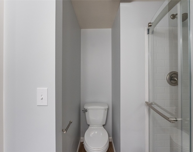 9578 Vestal Parkway West - Photo Thumbnail 10