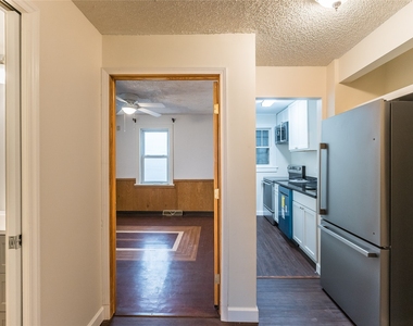 9578 Vestal Parkway West - Photo Thumbnail 9