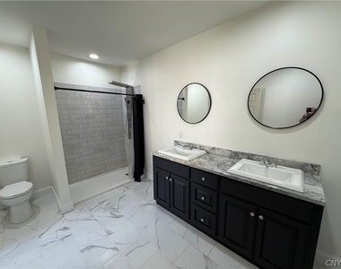 4921 N Jefferson Street - Photo Thumbnail 19