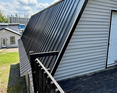 4921 N Jefferson Street - Photo Thumbnail 37