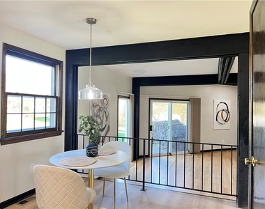 100 Drumlin View Drive - Photo Thumbnail 12