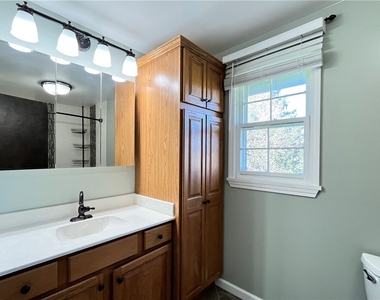 100 Drumlin View Drive - Photo Thumbnail 25