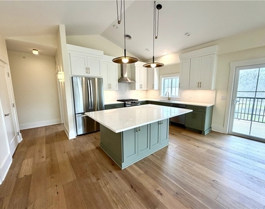 640 Jefferson Avenue - Photo Thumbnail 8