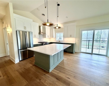 640 Jefferson Avenue - Photo Thumbnail 11
