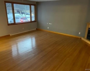 112 Siegfried Drive - Photo Thumbnail 6