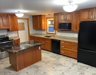112 Siegfried Drive - Photo Thumbnail 1