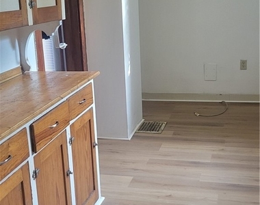 2233 Cleveland Avenue - Photo Thumbnail 15