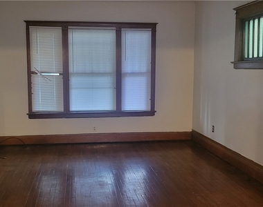 2233 Cleveland Avenue - Photo Thumbnail 4
