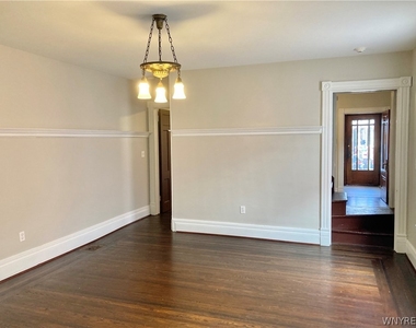 62 Trinity Place - Photo Thumbnail 5