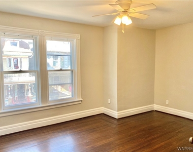 62 Trinity Place - Photo Thumbnail 11