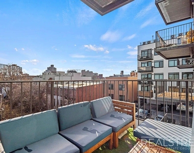 594 Bushwick Avenue - Photo Thumbnail 10