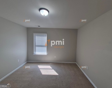 5051 Pioneer Parkway - Photo Thumbnail 7
