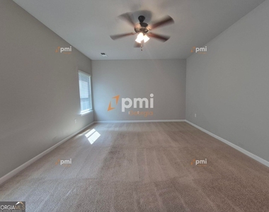 5051 Pioneer Parkway - Photo Thumbnail 5