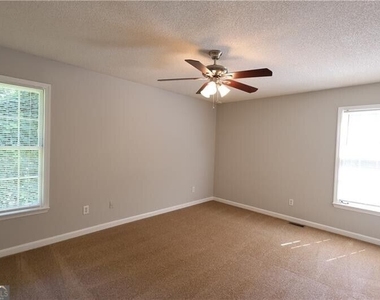 3946 Blake Court Nw - Photo Thumbnail 10