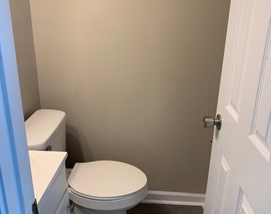 72 East Whitman Street - Photo Thumbnail 2