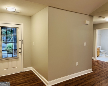 5750 Crest Hill Drive - Photo Thumbnail 17